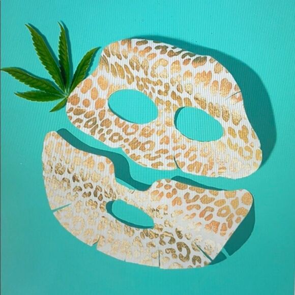 SFGlow Glam in Paradise Gold Foil Mask set - Picture 3 of 3